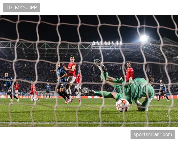 接管禁区频繁射门压制防线，C罗本季胜过上季