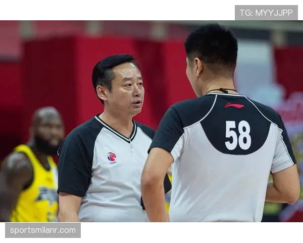 篮球比赛中连续动作判定规则详解裁判依据什么标准进行判罚